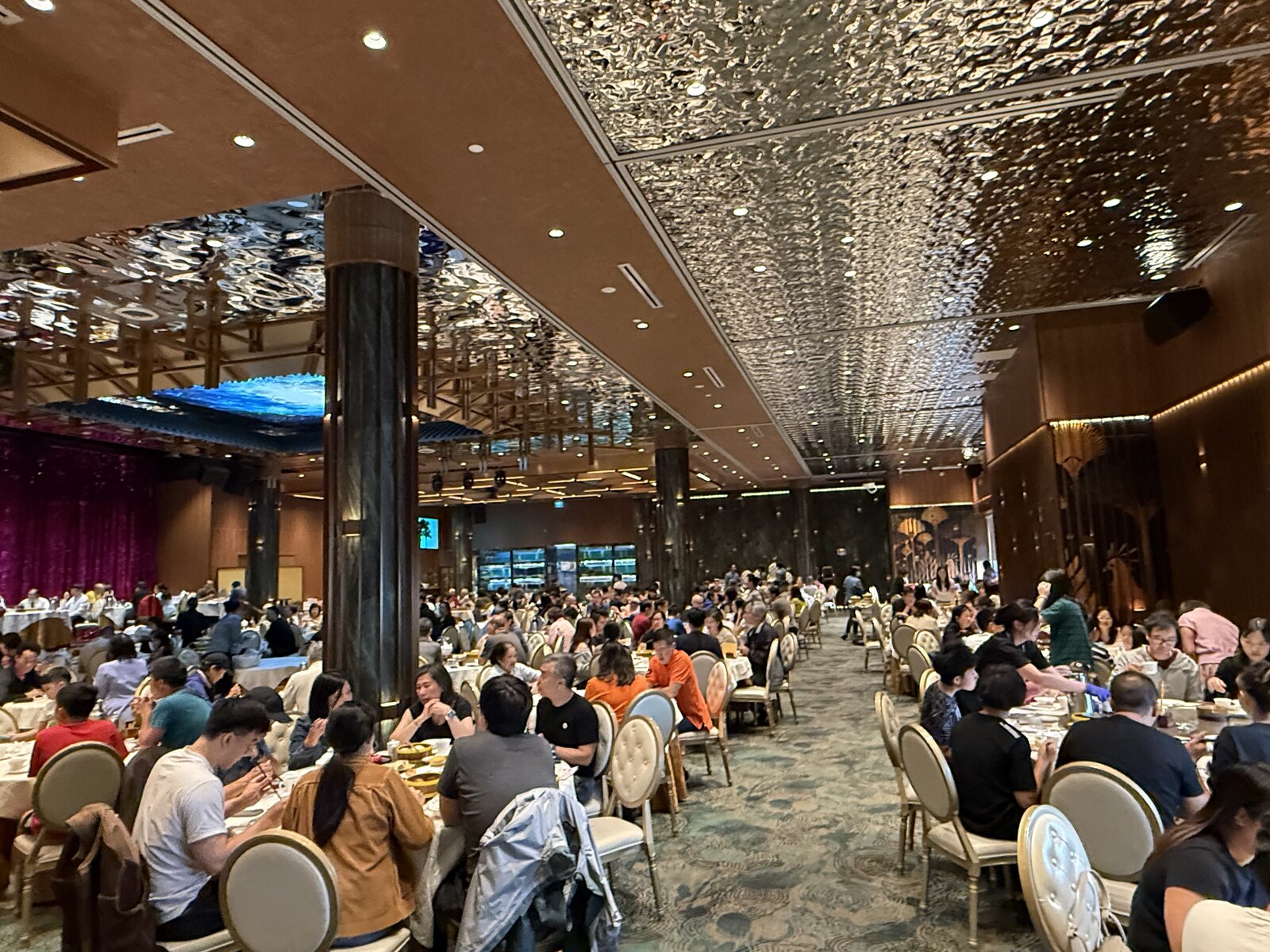Auric King Fine Restaurant Waitline Diners and Thriving Dining Room